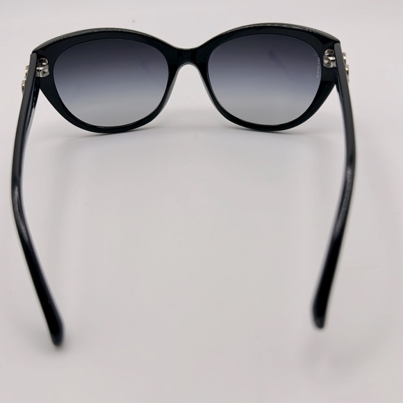 Chanel Black Sunglasses with Camellia Motifs, With Sunglasses Case - Picture 11 of 11